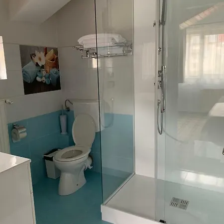 Vila Curcubeu Guest house *