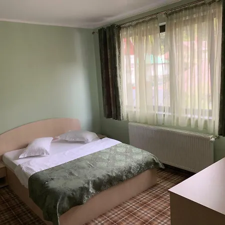 Vila Curcubeu * Busteni